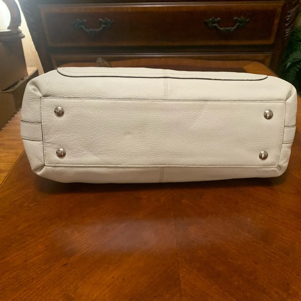 Coach F14682 Penelope Satchel - Picture 4 of 7